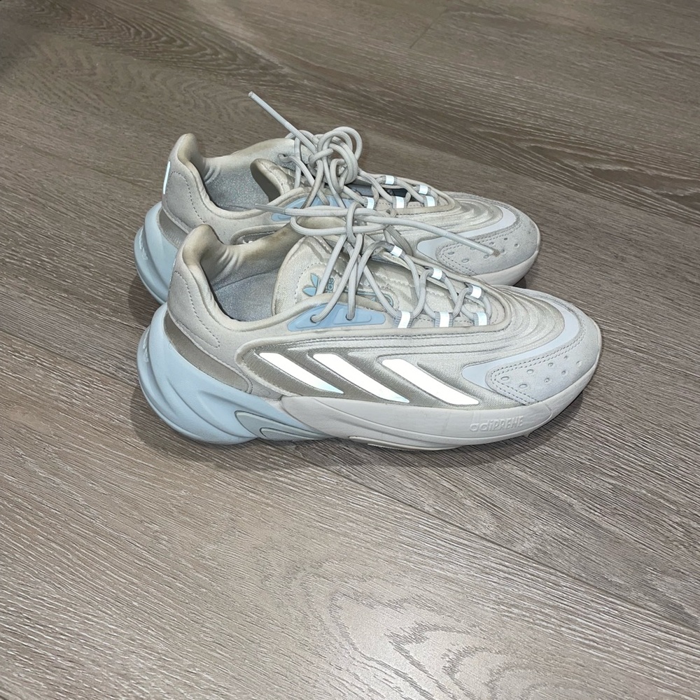 Adidas ozweego sneaker